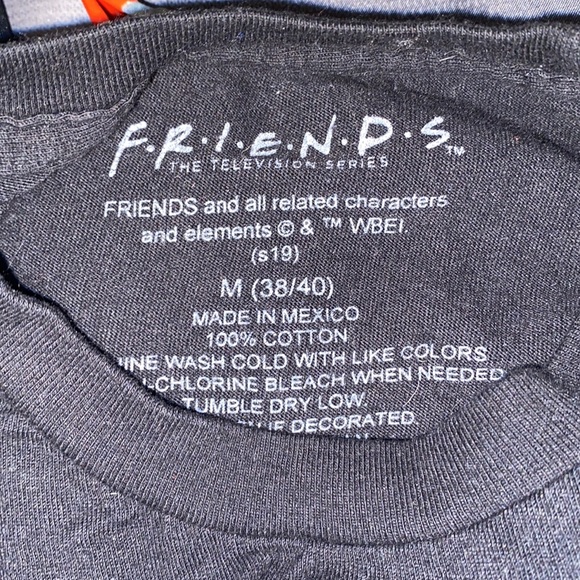 Friends Tee Shirt - Picture 6 of 6